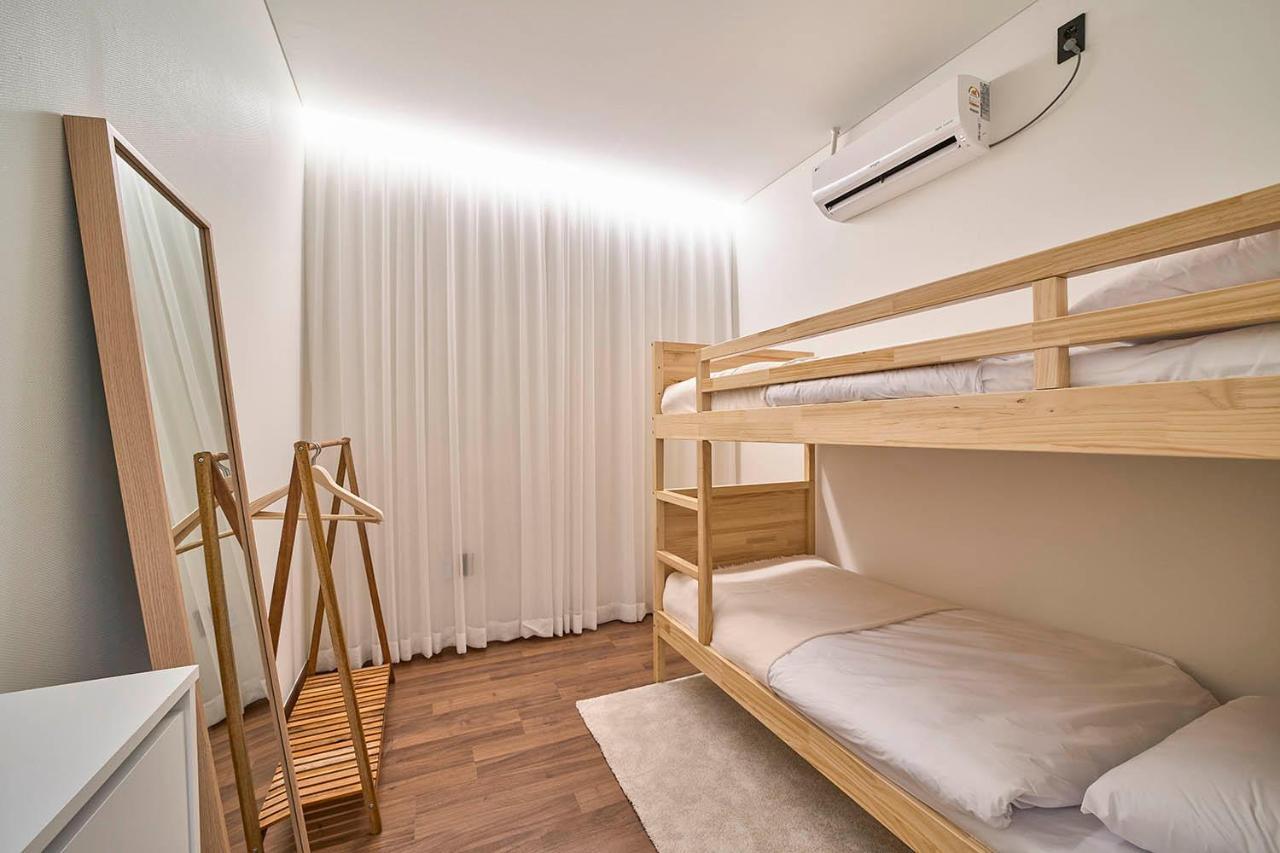Futon Guesthouse Сеул Екстериор снимка